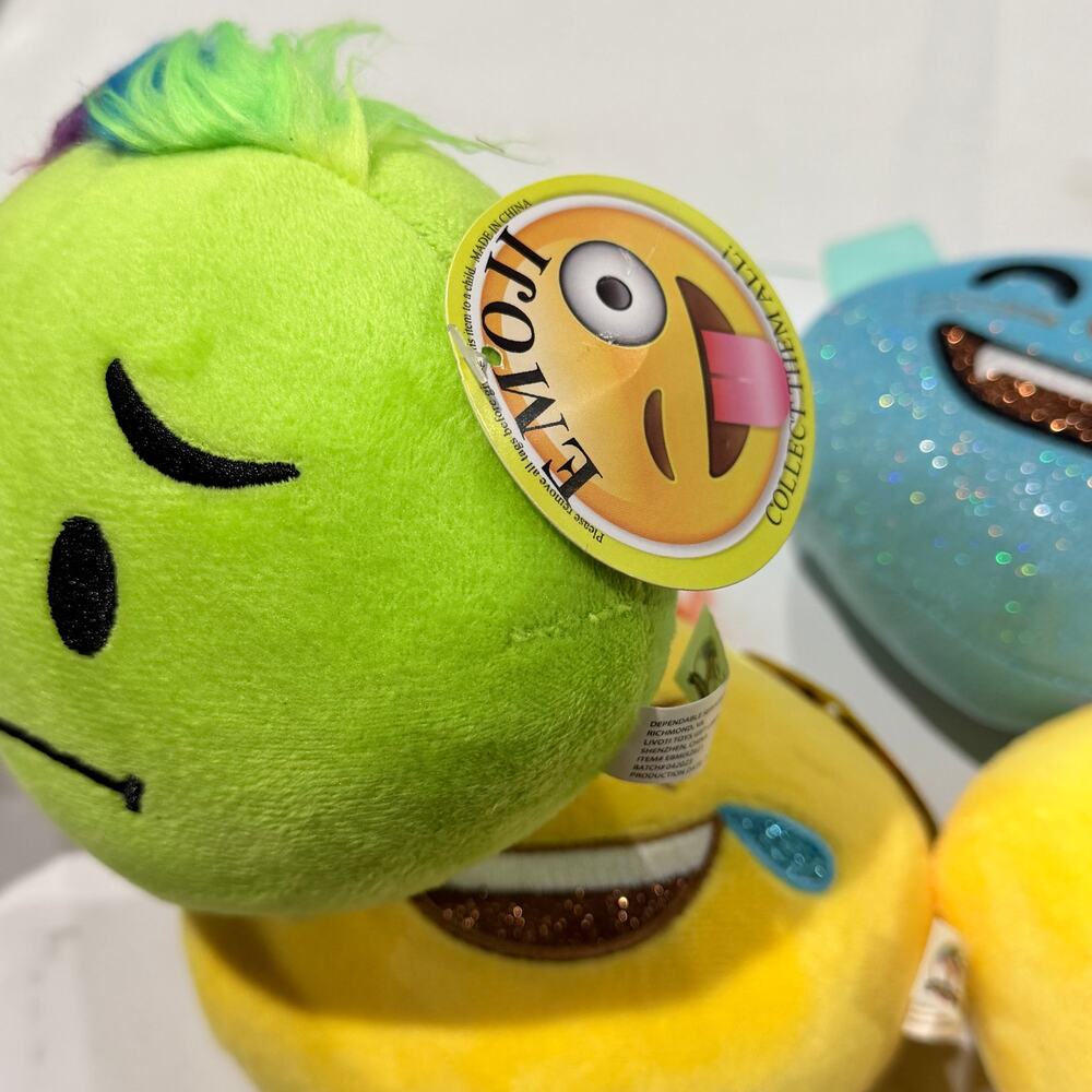 Emoji Plush Toys, Yellow, Green and Blue, 4 pack, New with tags - Picture 2 of 7